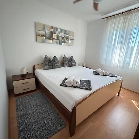Noel - Free Covered Parking - Fast Wifi - Near Beaches & Brijuni *